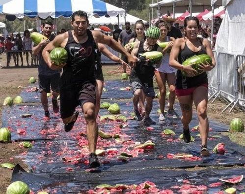 台湾地震吃瓜群众,吃瓜群众围观现场,共度难关